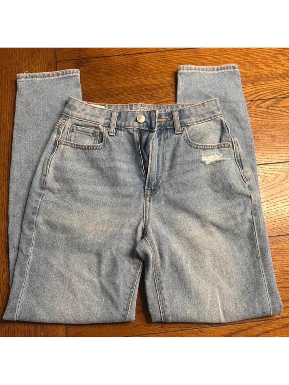 AE Ripped Jeans Size 00